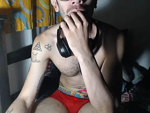 alisterxxx live