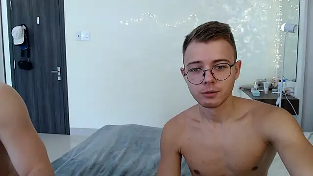 NikiKerryCum live