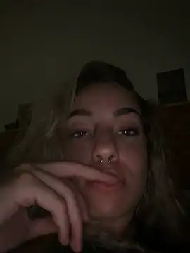 lunavelveett live