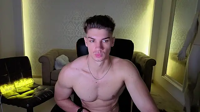 MaxKaiden live
