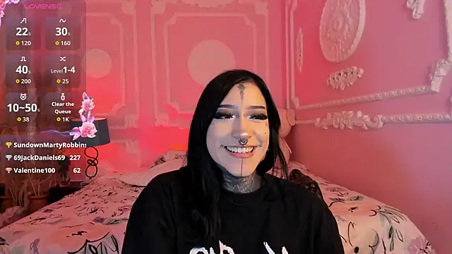 Kat_VonDe live