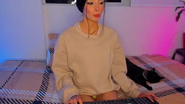 ChloeAddamss live