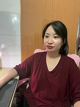 QuynhAnh68 live