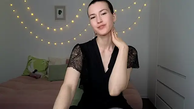 AliciaNewell live