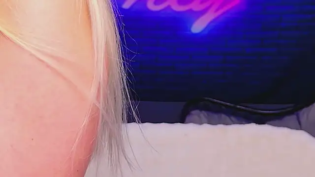 AlessiaCroft live