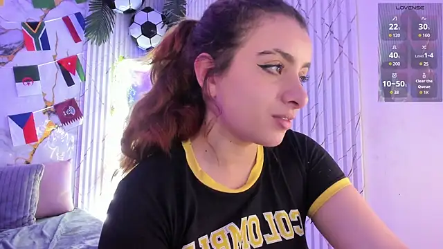 Naomy_tay1 live
