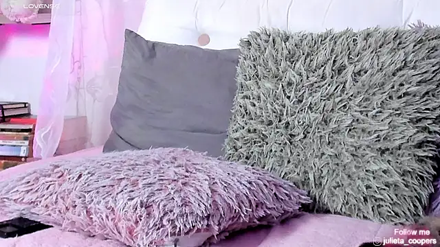 julieta_cooper20 live