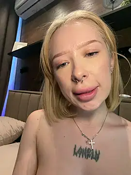 MaryChanXO live