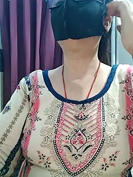 Aishwaryaa_69 live