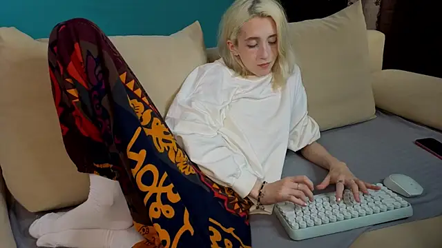 Elen__Moore live