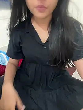 Aalya_B live