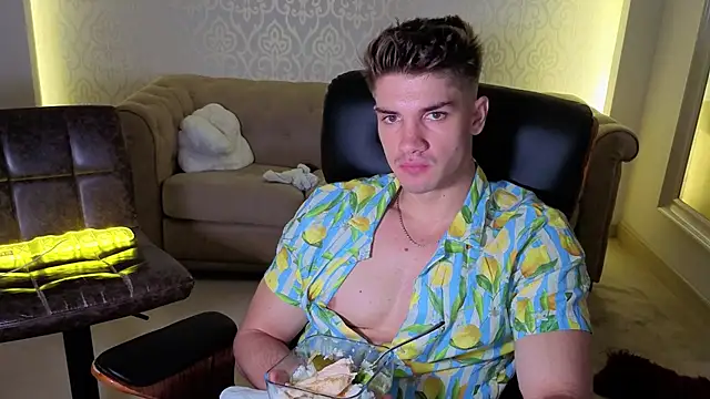 MaxKaiden live