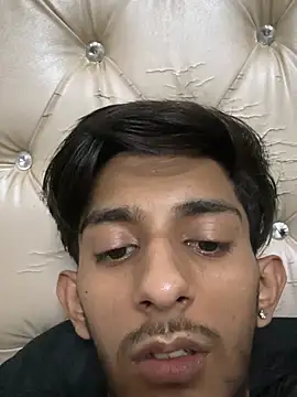 ronnnnn718 live