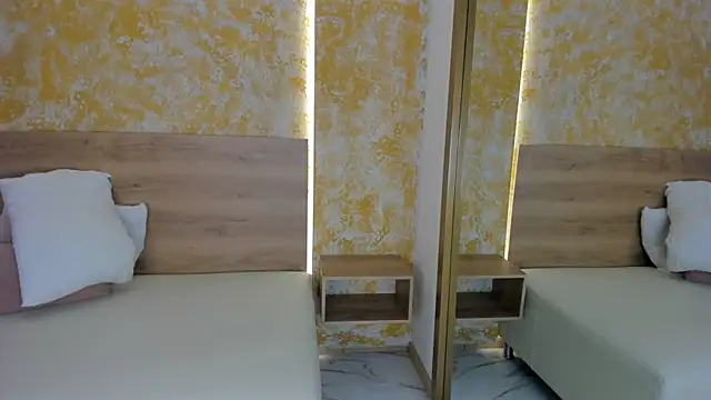 cinthya_foster live
