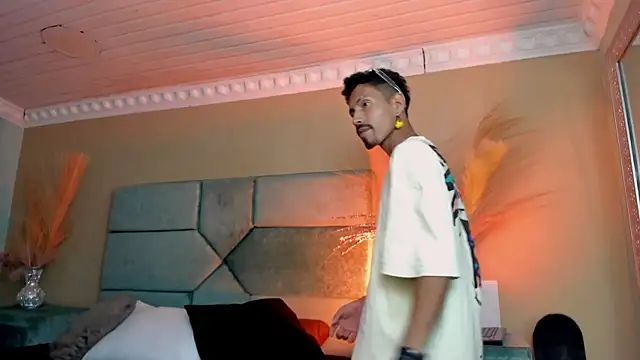 NoaahTylor live