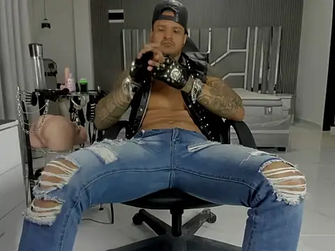 master_leather live