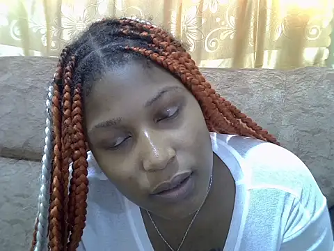 Eebony1 live