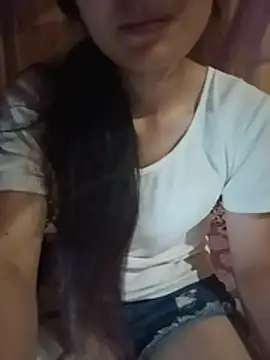 Hilary-123 live