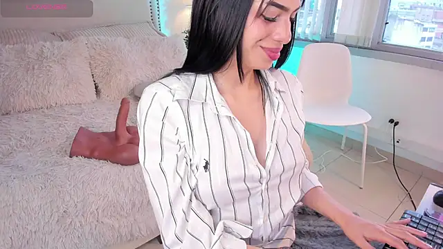 mila__vega live
