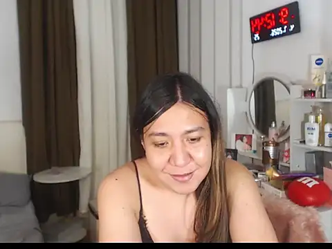 stellahugeX live