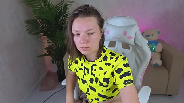 kira_hatti live