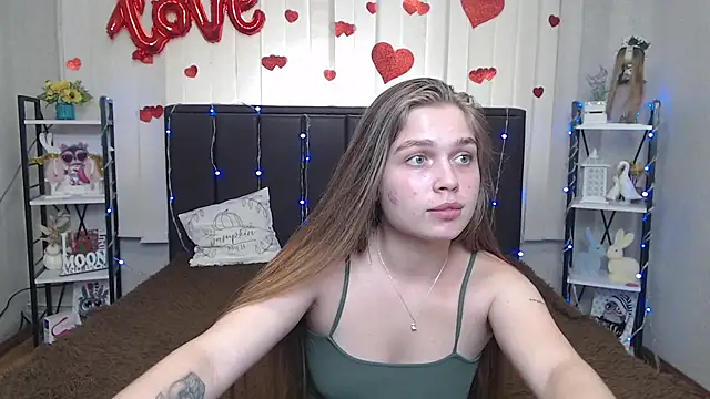 LaraPika live