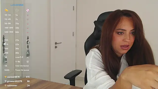 _Just_a_queen_3 live