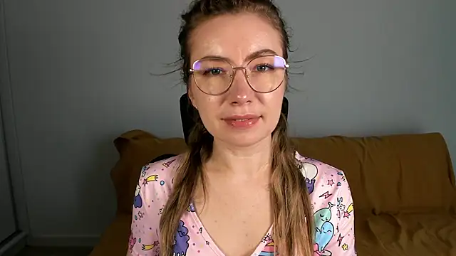 Mia_Tasty live
