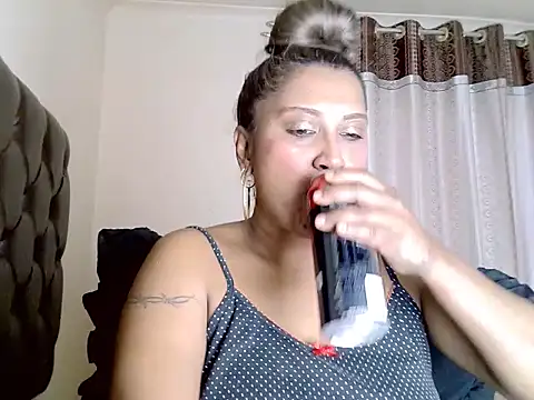 eroticbeauty37 live