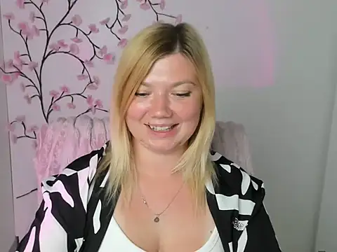 Lola_moree profile