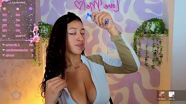 mia_scarlett7 live