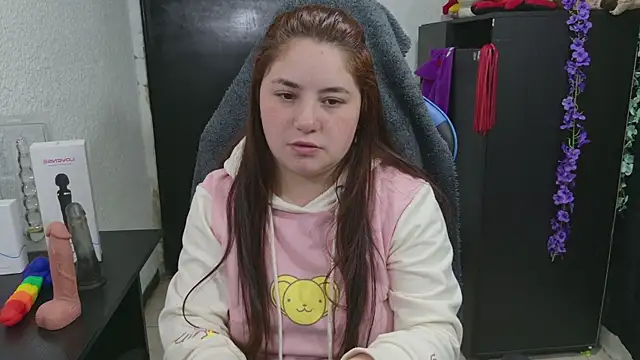 ann_bronw live