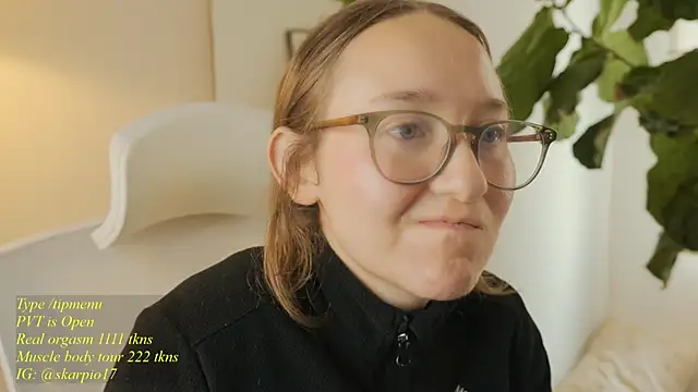 Scarlett_NoirMuse live
