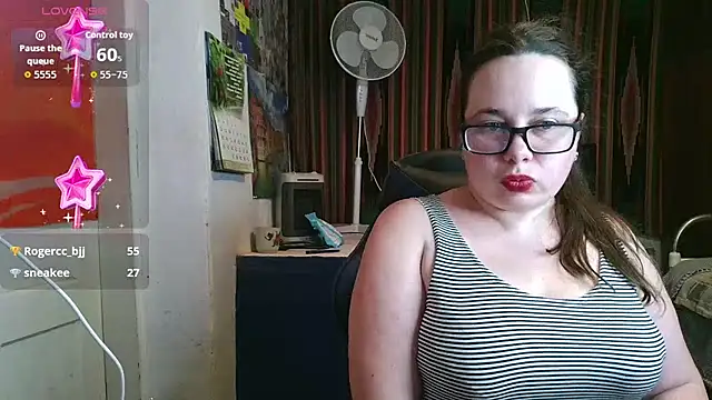 Cora_Maro live