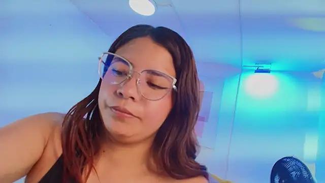 Scarlett_blazer live