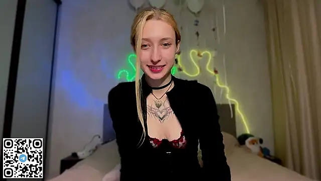 Emma_Willson profile