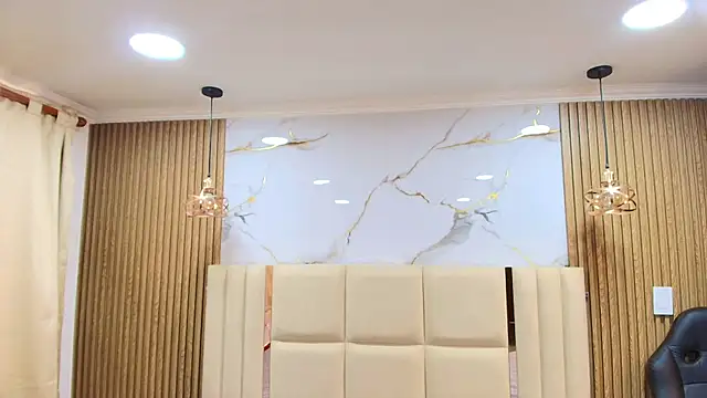 Naughty_Kittenm live