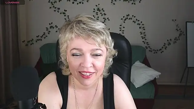 Rosette_Pricky live