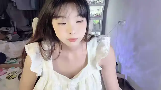 Akong11 live