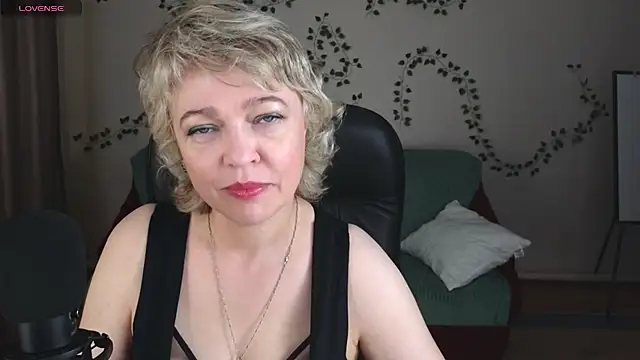 Rosette_Pricky live