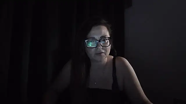 NoraMilf live