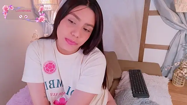 RenataLeclair live