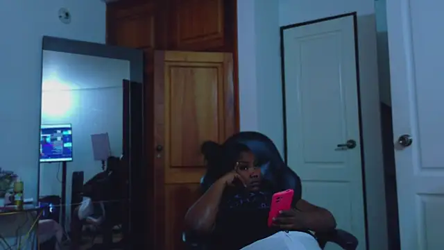 victoria_withmore live