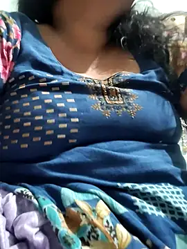 Hot_indian_Milf live