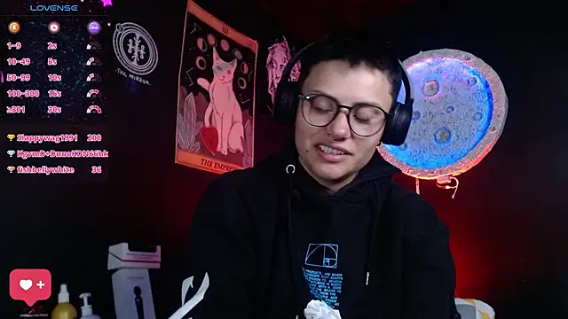 girl_intense444 live