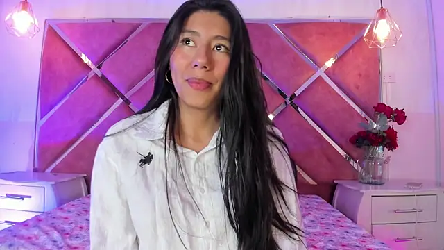 Carla_Alvez live
