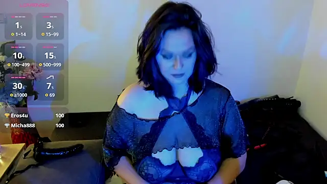 Laura_sinner live