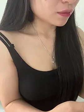 Lilyy_babyy live
