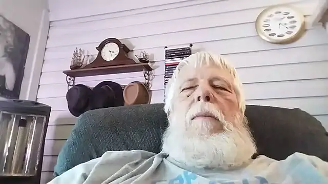Buttercupwantsyou live