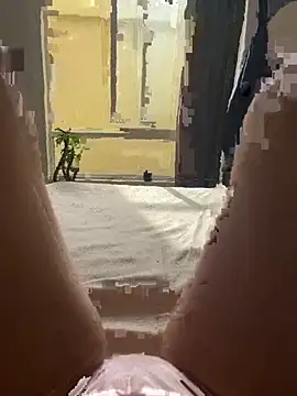 _EmmaDavis_ live